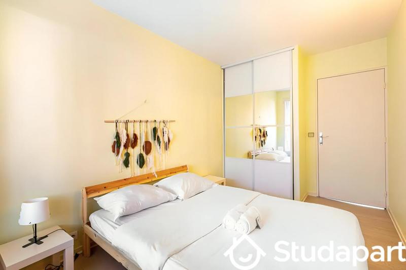 Chambre - 10 m² - 1 pièce