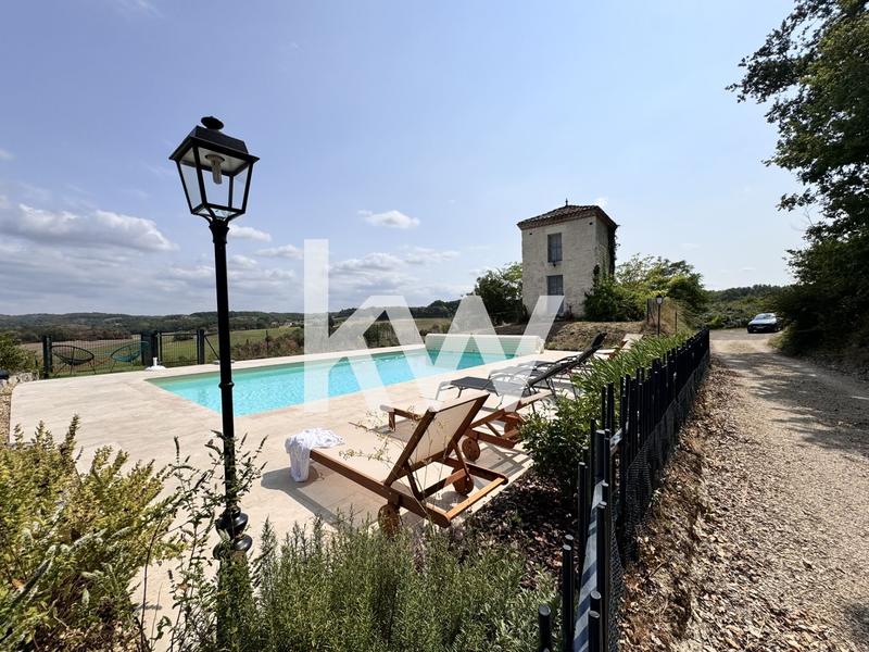 Maison - 140 m² - 7 pièces