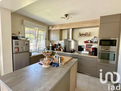 Maison - 185 m² - 8 pièces