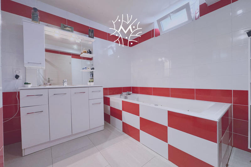 Appartement - 89 m² - 3 pièces