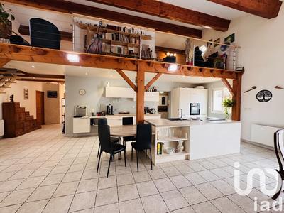 Maison - 179 m² - 4 pièces