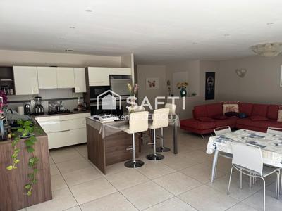 Maison - 122 m² - 4 pièces