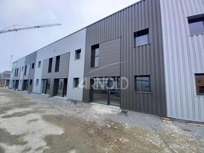 Entrepôt - 158 m² - 3 pièces