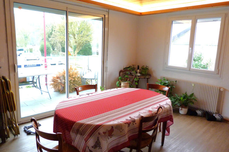 Maison - 150 m² - 8 pièces