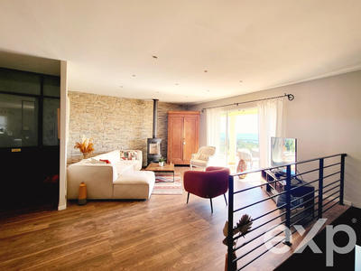 Villa - 224 m² - 8 pièces