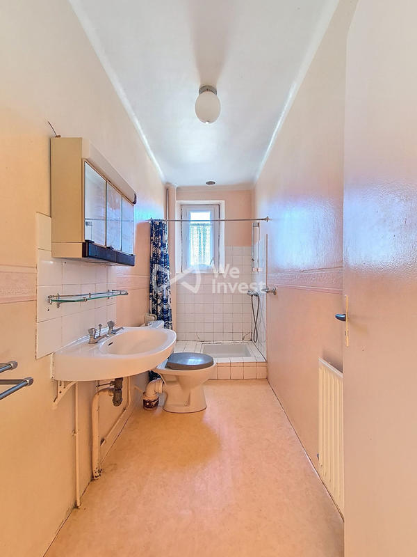 Maison traditionnelle - 148 m² - 8 pièces