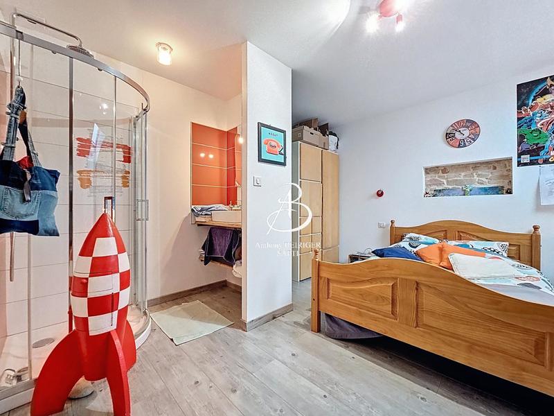 Maison de village - 300 m² - 8 pièces