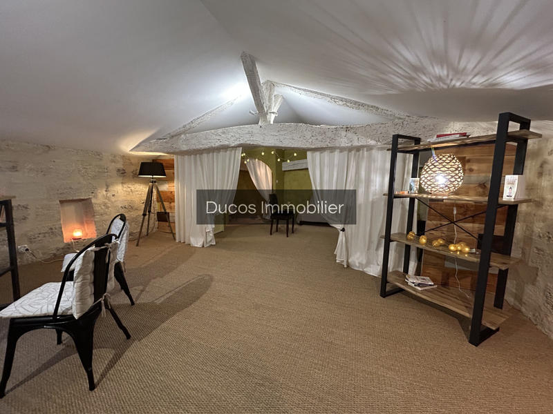 Appartement - 90 m² - 2 pièces