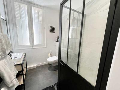 Immeuble - 101 m² - 6 pièces