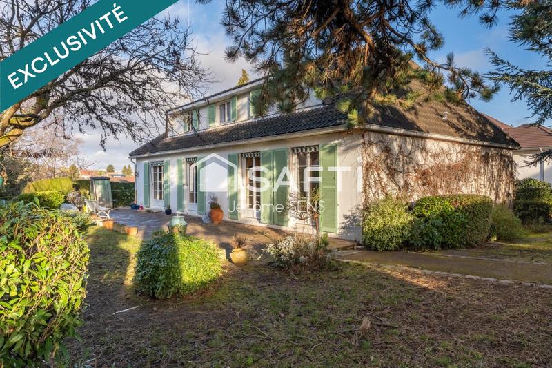 Maison - 180 m² - 7 pièces