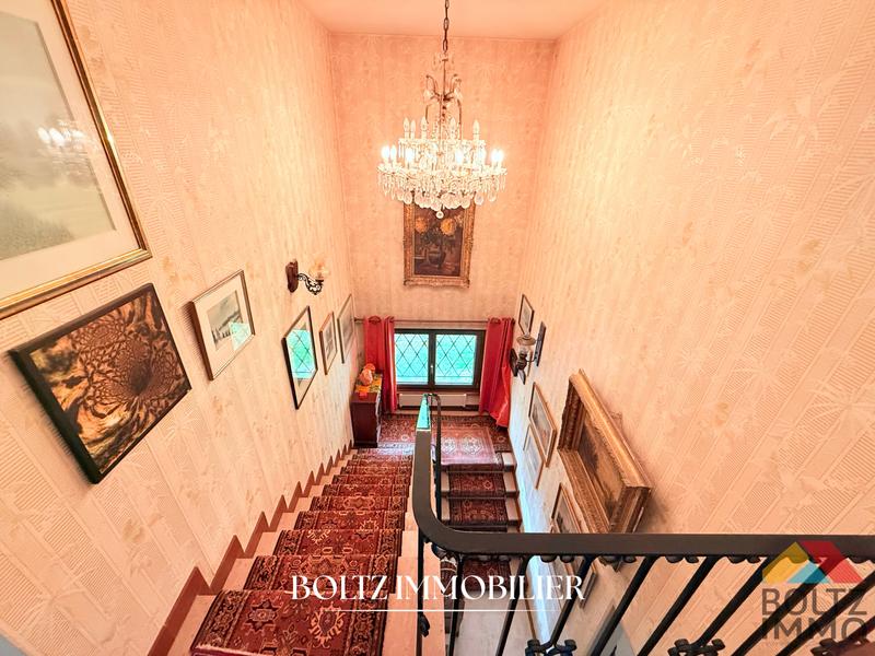 Villa - 199 m² - 8 pièces