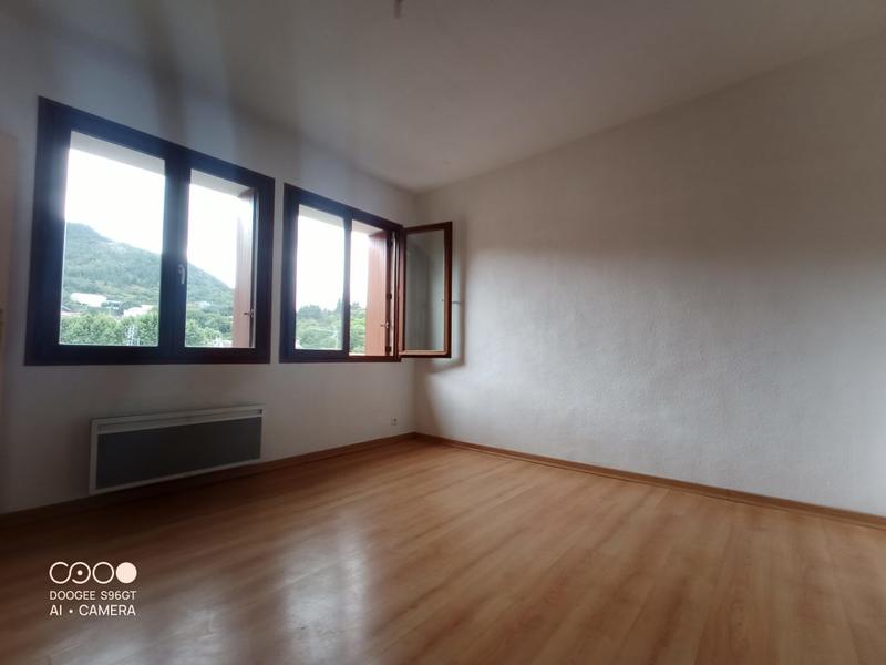 Appartement - 57 m² - 4 pièces