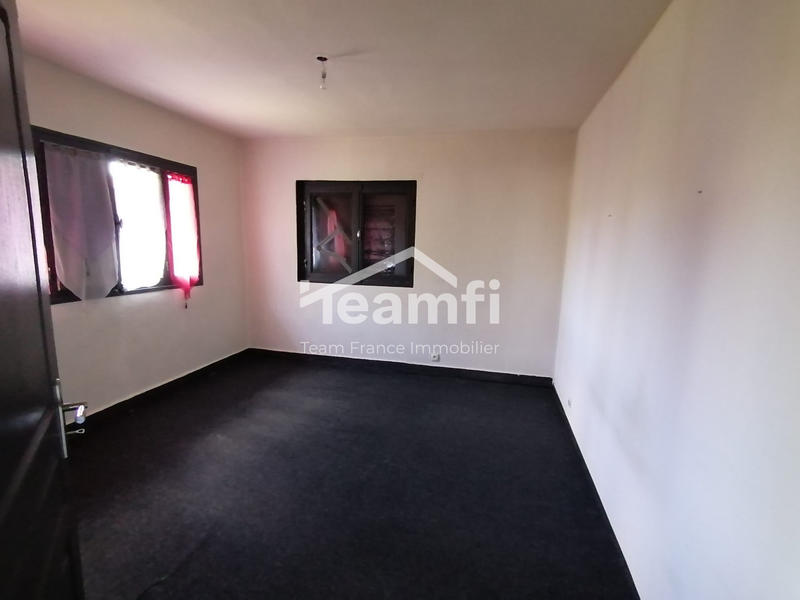 Maison - 210 m² - 5 pièces