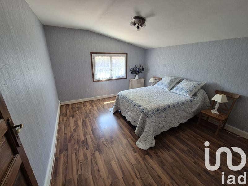 Maison - 210 m² - 8 pièces