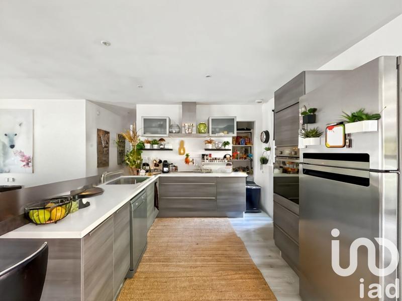 Maison - 97 m² - 5 pièces