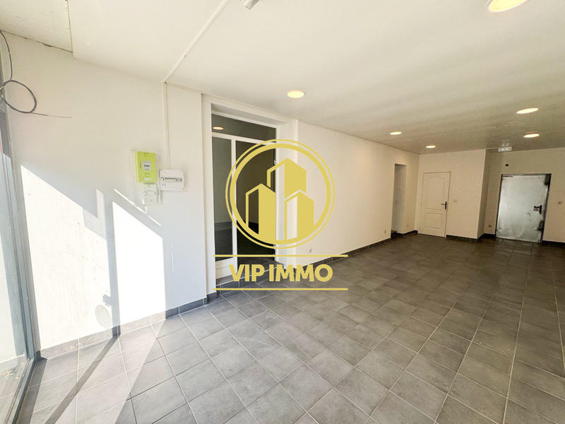 Local commercial - 82 m²