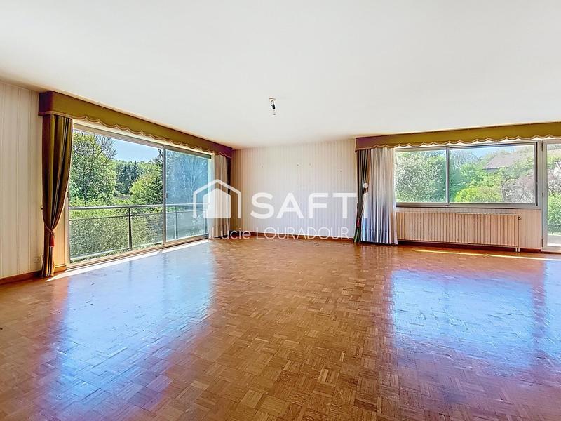 Maison - 257 m² - 11 pièces