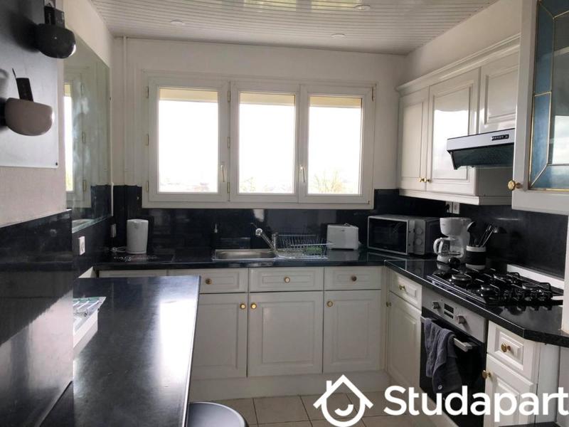 Chambre - 11 m² - 1 pièce