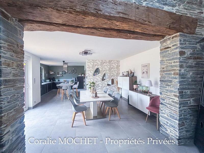 Maison - 145 m² - 7 pièces