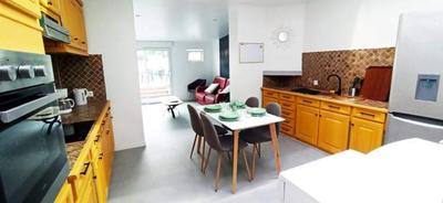 Maison - 110 m² - 8 pièces