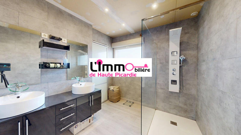 Maison - 120 m² - 6 pièces