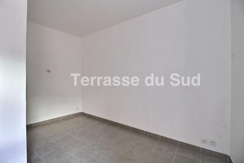 Immeuble - 84 m² - 5 pièces