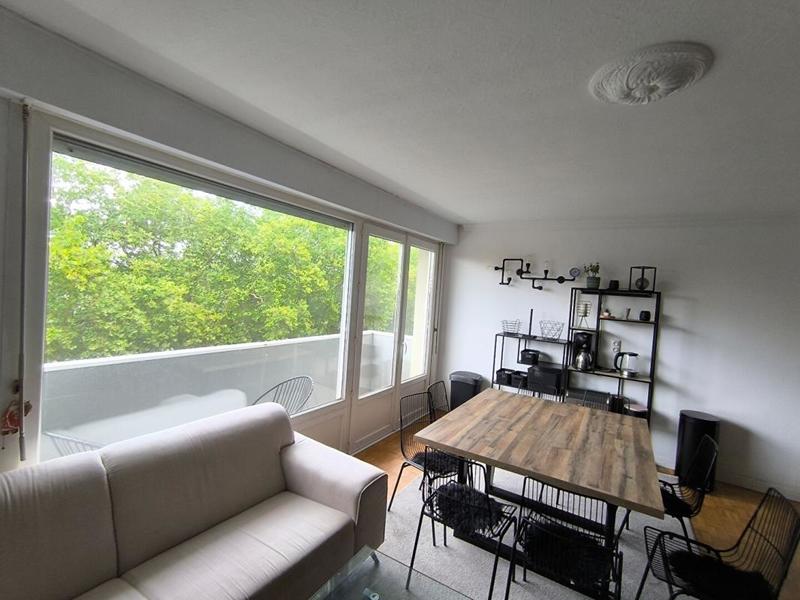 Appartement - 99 m² - 6 pièces