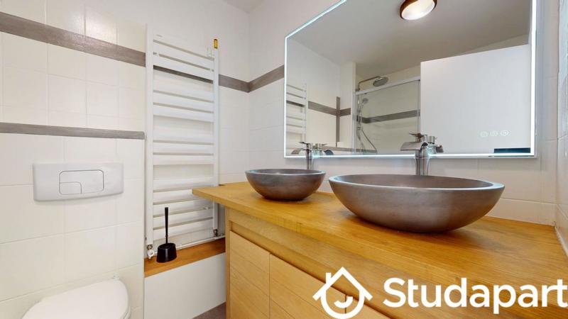 Chambre - 10 m² - 1 pièce