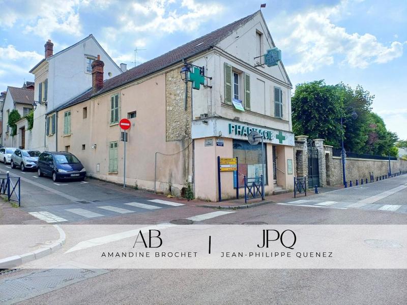 Maison - 200 m² - 7 pièces