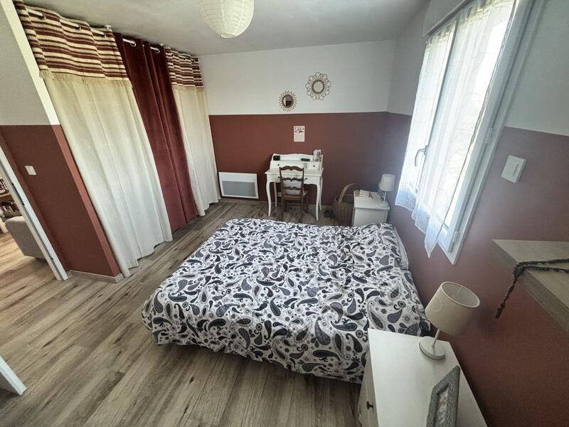 Maison - 168 m² - 9 pièces