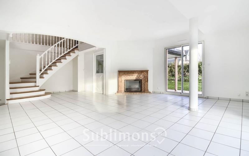 Maison - 175 m² - 6 pièces