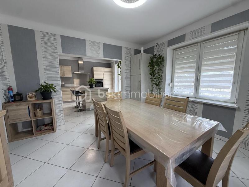 Maison - 177 m² - 7 pièces