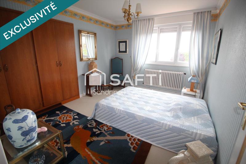 Maison - 223 m² - 8 pièces