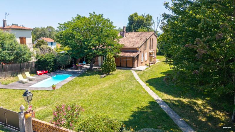 Maison - 200 m² - 5 pièces