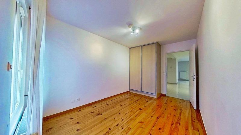 Appartement - 100 m² - 4 pièces