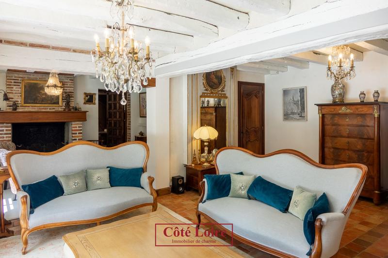 Maison - 251 m² - 8 pièces