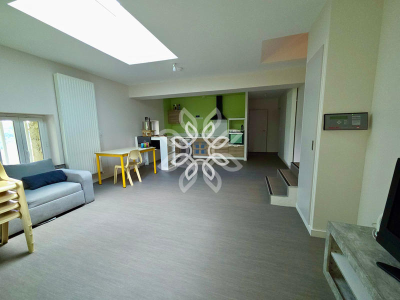 Propriété - 500 m² - 30 pièces