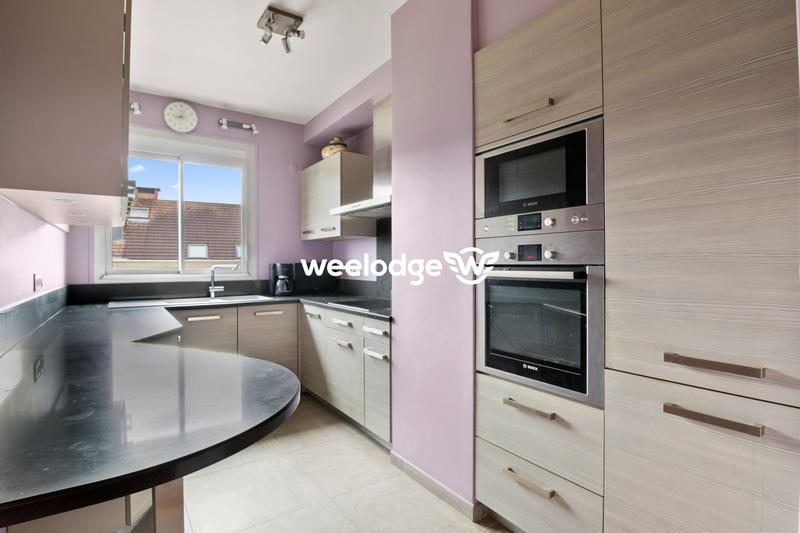 Appartement - 141 m² - 7 pièces