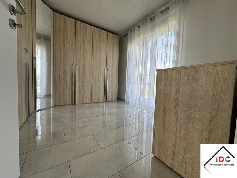 Maison - 146 m² - 4 pièces