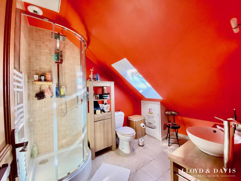 Maison ancienne - 210 m² - 7 pièces