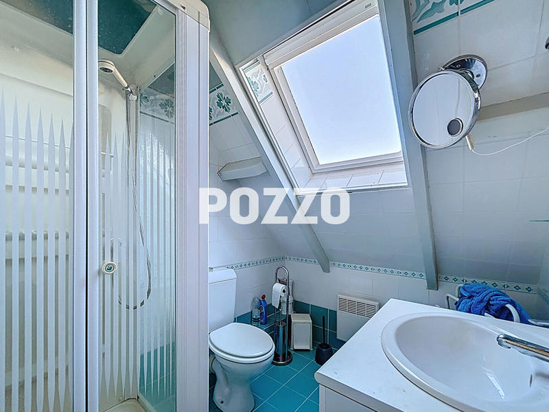 Maison - 96 m² - 6 pièces