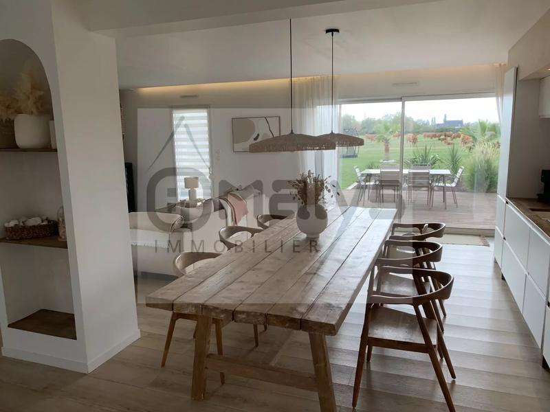 Maison - 130 m² - 5 pièces