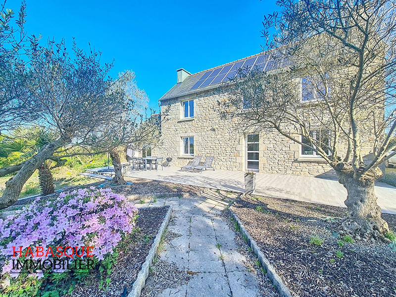 Maison - 143 m² - 6 pièces