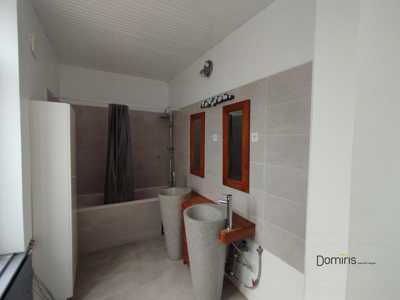 Maison - 82 m² - 4 pièces