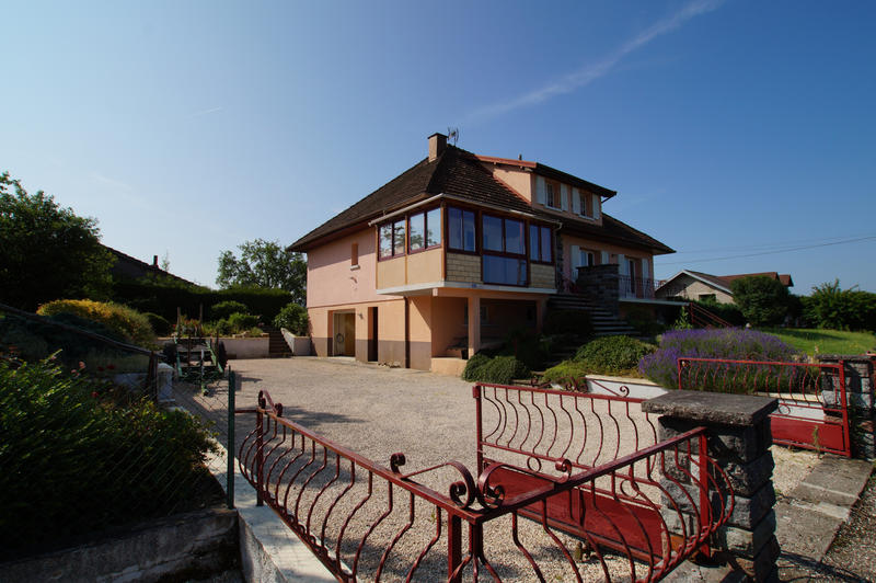 Maison - 150 m² - 6 pièces