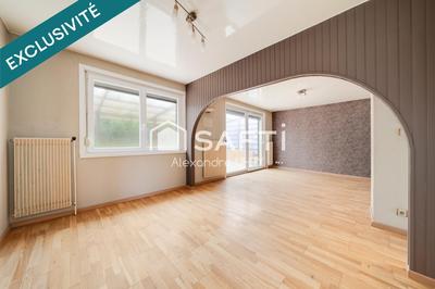 Maison - 100 m² - 6 pièces