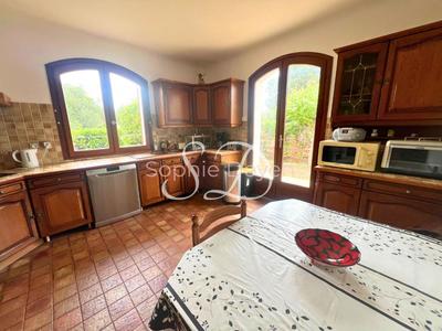 Maison - 81 m² - 4 pièces