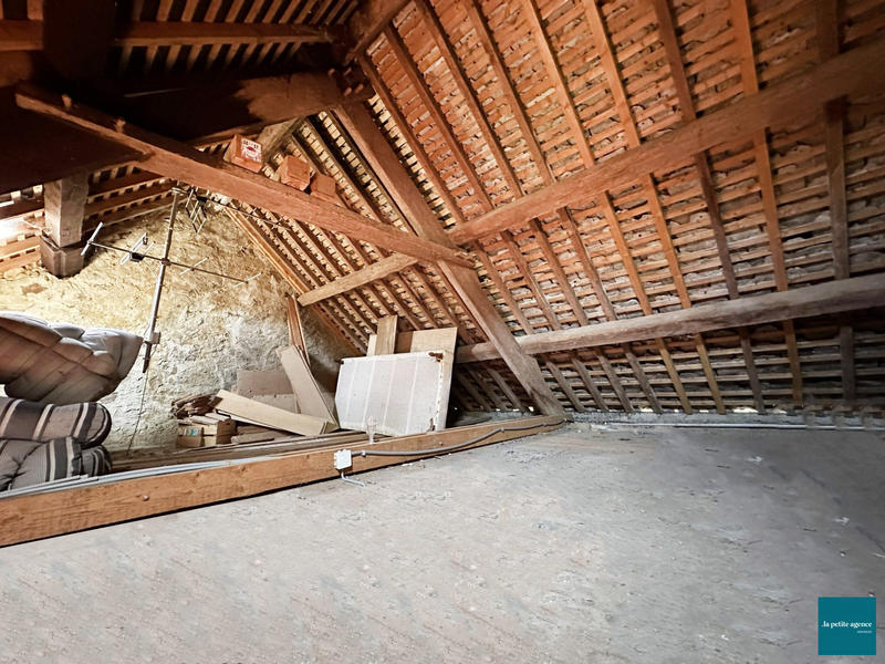 Maison traditionnelle - 170 m² - 8 pièces