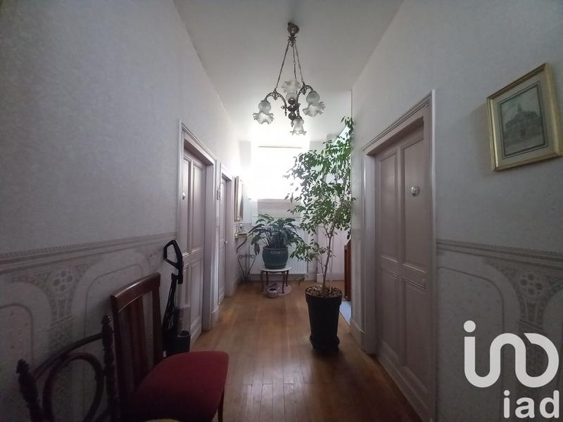 Maison - 300 m² - 12 pièces