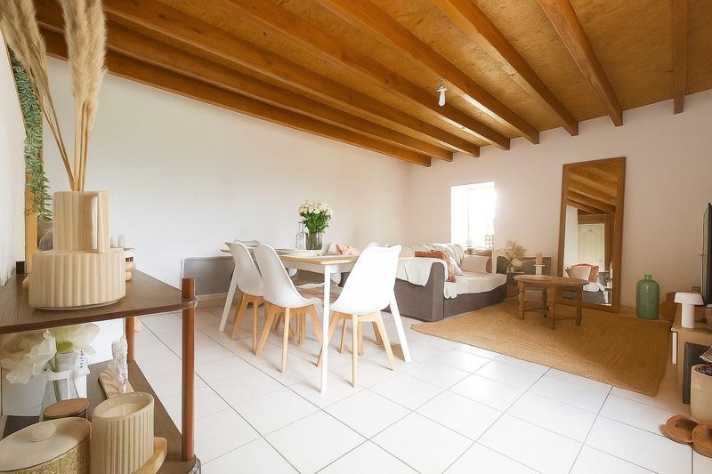 Maison - 198 m² - 10 pièces